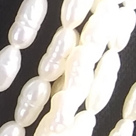 7 strand rice pearls necklace  gold tone round box clasp with Faux pearl - Picture 4 of 16